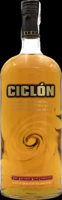 Bouteille de spiritueux : Ciclón de la marque Bacardi