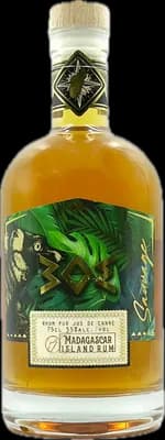 Bouteille de spiritueux : Sauvage Intense de la marque 303 Rhum