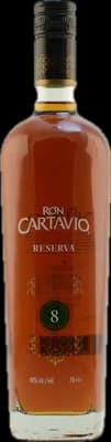 Bouteille de spiritueux : Reserva 8 de la marque Cartavio