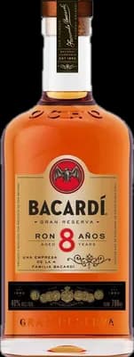 Bouteille de spiritueux : Gran Reserva de la marque Bacardi