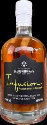 Bouteille de spiritueux : Infusion Passion Fruit Pineapple de la marque Labourdonnais
