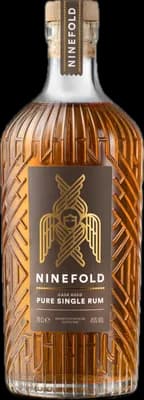 Bouteille de spiritueux : Cask Aged Pure Single Rum de la marque Ninefold Distillery