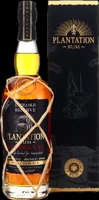 Bouteille de spiritueux : Extra Old Reserve (Specially bottled for Switzerland) de la marque Plantation