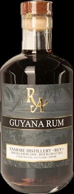 Bouteille de spiritueux : Guyana Rum de la marque Rum Artesanal