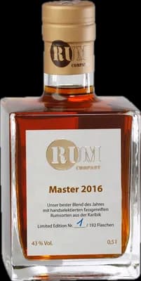 Bouteille de spiritueux : Master 2016 de la marque Rum Company
