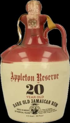 Bouteille de spiritueux : Reserve Rare Old Jamaican Rum de la marque Appleton Estate