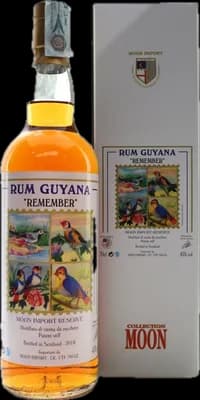 Bouteille de spiritueux : Remember de la marque Moon Import