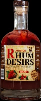 Bouteille de spiritueux : Fraise de la marque Rhum Désirs