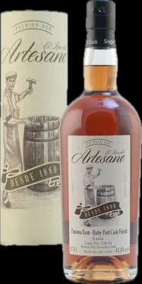 Bouteille de spiritueux : Panama Rum Ruby Port Cask Finish de la marque El Ron del Artesano