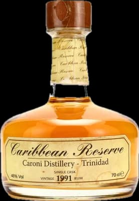 Bouteille de spiritueux : Distillery de la marque Caroni
