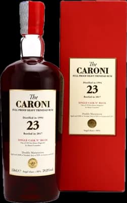 Bouteille de spiritueux : Heavy Trinidad Rum de la marque Caroni