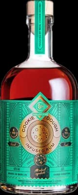 Bouteille de spiritueux : Cookie Dough Infused Rum de la marque N. Kröger