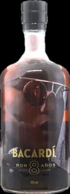 Bouteille de spiritueux : Ron 8 Años The Dean Collection de la marque Bacardi