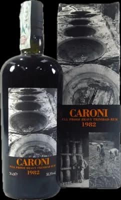 Bouteille de spiritueux : Heavy Trinidad Rum de la marque Caroni