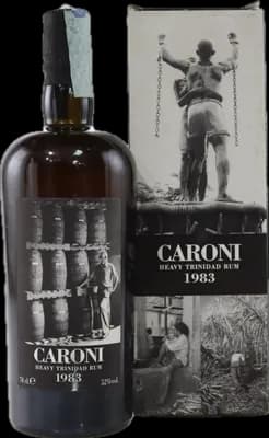 Bouteille de spiritueux : Heavy Trinidad Rum de la marque Caroni