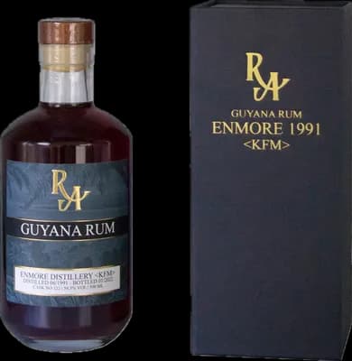 Bouteille de spiritueux : Guyana Rum de la marque Rum Artesanal