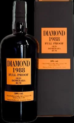 Bouteille de spiritueux : Old Demerara Rum de la marque Diamond