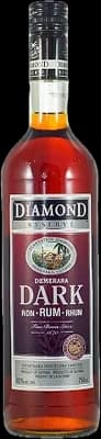 Bouteille de spiritueux : Dark Rum de la marque Diamond Reserve