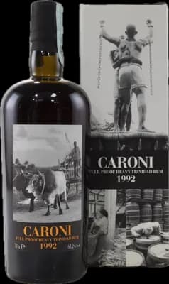 Bouteille de spiritueux : Heavy Trinidad Rum de la marque Caroni