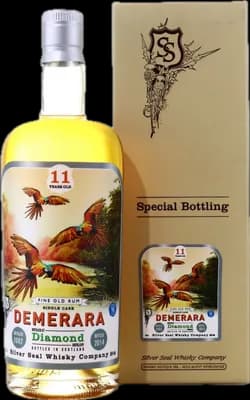 Bouteille de spiritueux : Demerara de la marque Diamond