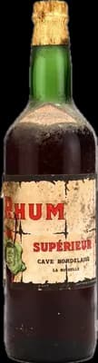 Bouteille de spiritueux : Cave Bordelaise Rhum Superieur circa 1950s de la marque Fraioli
