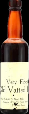 Bouteille de spiritueux : Very Finest Old Vatted Rum Half Bottle 1950s de la marque Starkey, Knight & Ford Ltd