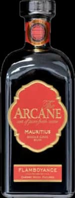 Bouteille de spiritueux : Flamboyance de la marque Arcane