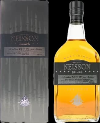 Bouteille de spiritueux : Le rhum vieux par de la marque Neisson
