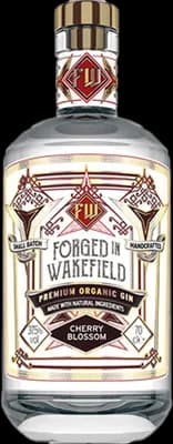 Bouteille de spiritueux : Cherry Blossom de la marque Forged in Wakefield