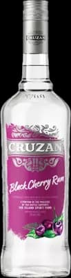 Bouteille de spiritueux : Black Cherry de la marque Cruzan