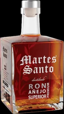 Bouteille de spiritueux : Ron Añejo Premium Superior de la marque Martes Santo
