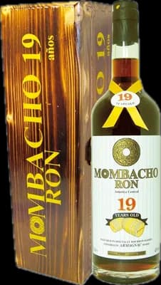 Bouteille de spiritueux : 19 Years Old de la marque Mombacho