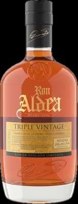 Bouteille de spiritueux : Triple Vintage 2006-2001-1994 de la marque Ron Aldea