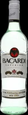 Bouteille de spiritueux : Superior de la marque Bacardi