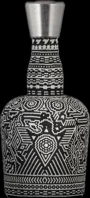 Bouteille de spiritueux : Wixarika - Model 2018/1 de la marque Dictador