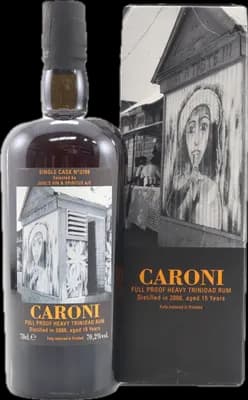 Bouteille de spiritueux : Heavy Trinidad Rum (Juuls Vin & Spritis) de la marque Caroni
