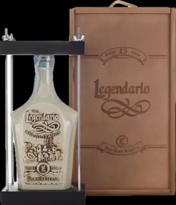 Bouteille de spiritueux : Añejo 15 Years Gran Reserva de la marque Legendario