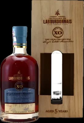 Bouteille de spiritueux : XO Single Cask Vintage 2010 de la marque Labourdonnais