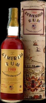 Bouteille de spiritueux : Demerara Rum matured in sherry wood de la marque Moon Import