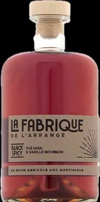 Bouteille de spiritueux : Black Spicy - Thé Noir & Vanille Bourbon de la marque La Fabrique de l’Arrangé