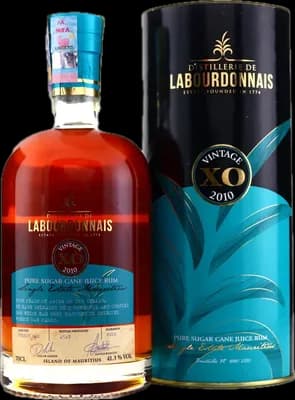 Bouteille de spiritueux : XO Vintage 2010 de la marque Labourdonnais