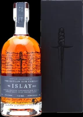 Bouteille de spiritueux : ex-Islay Whisky Cask de la marque The Outlaw Rum Company