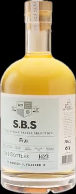 Bouteille de spiritueux : Fiji de la marque S.B.S