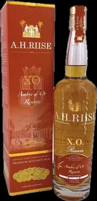 Bouteille de spiritueux : XO Ambre d'Or Reserve de la marque A.H. Riise