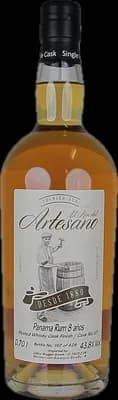 Bouteille de spiritueux : Panama Rum - Peated Whisky Cask Finish de la marque El Ron del Artesano