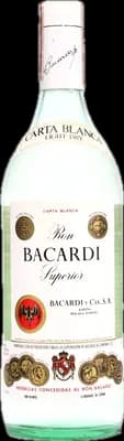 Bouteille de spiritueux : Carta Blanca 1970s de la marque Bacardi