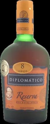 Bouteille de spiritueux : Reserva 8 Años de la marque Destilerías Unidas S. A.