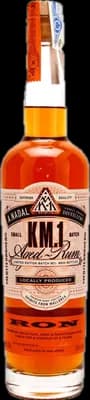 Bouteille de spiritueux : KM.1 Aged Rum Small Batch de la marque Antonio Nadal Destilerías